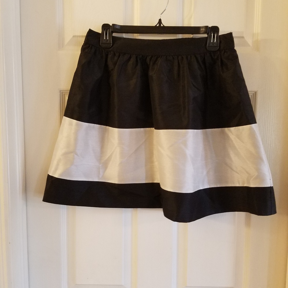 Kensie black and white stripe skirt